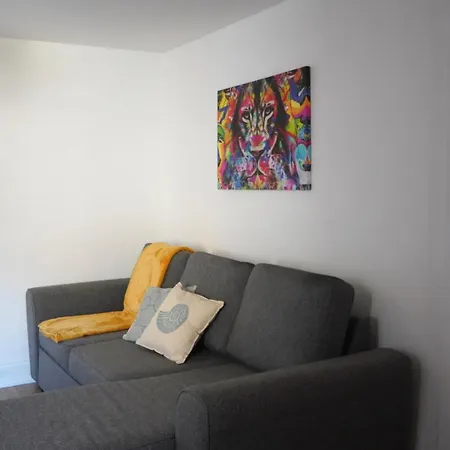 Apartment Boulogne, Authentique