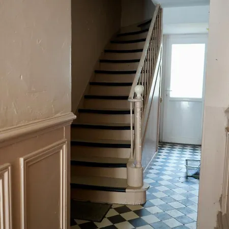 Boulogne, Authentique Apartment